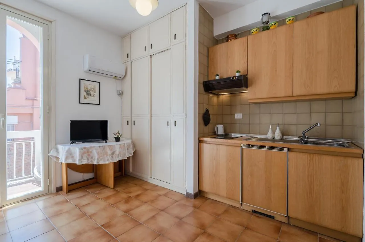 Apartment Taormina Sea View Studio